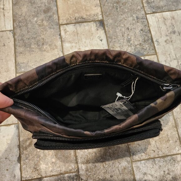 Prada Camouflage Tessuto Toiletry Bag - Picture 3 of 6